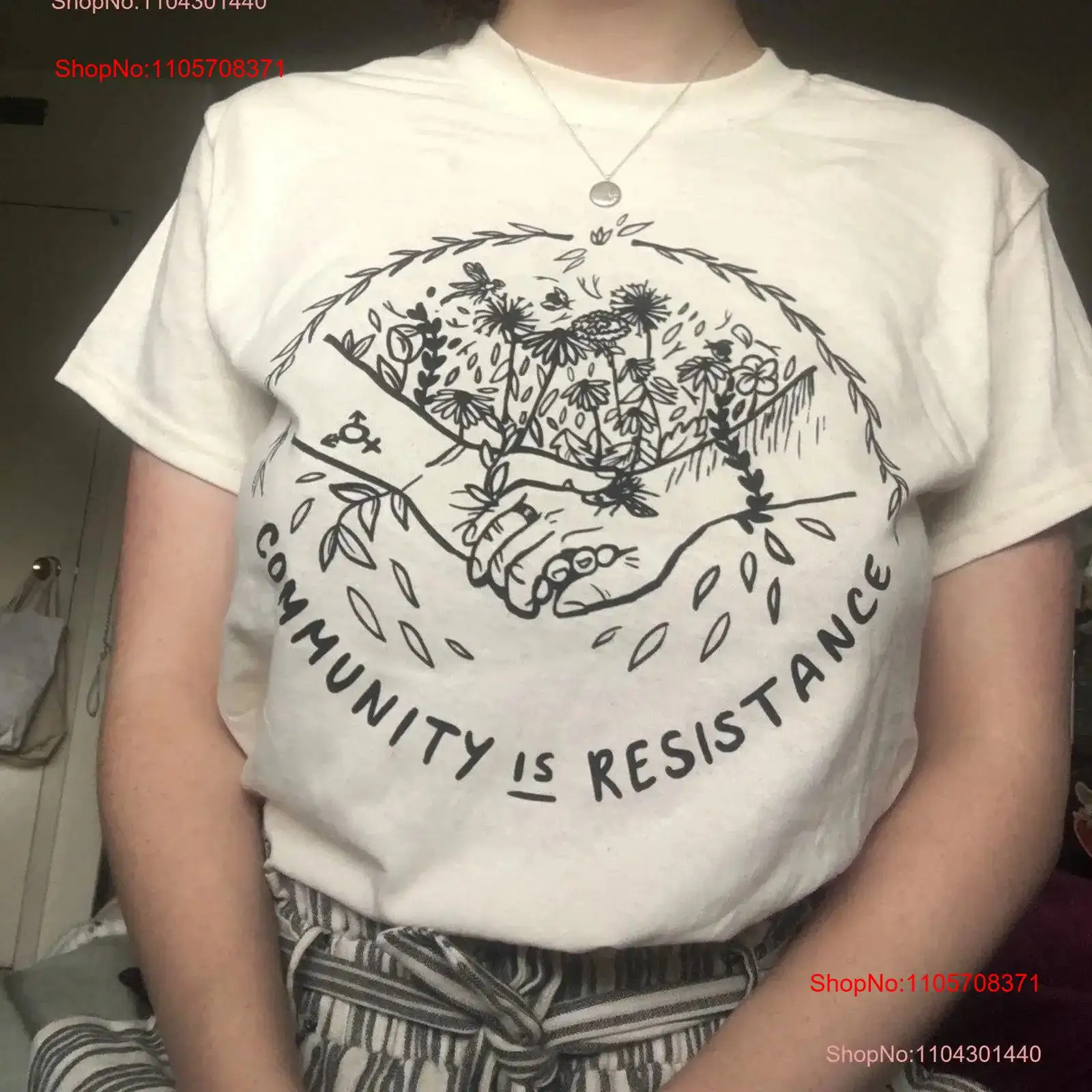 Camiseta com estampa 'Communit - Vintage Fashion Community avaliação e preço