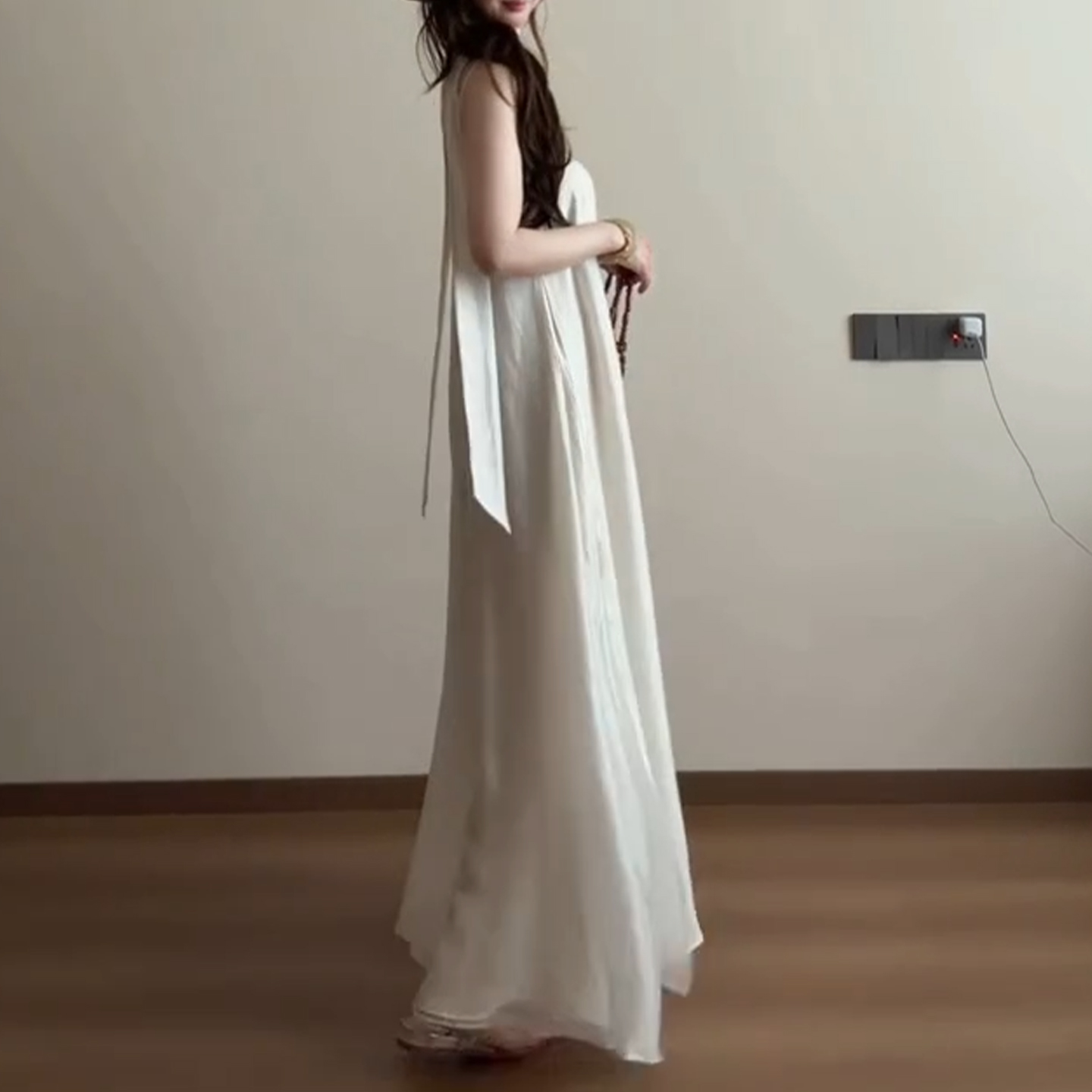 Novo Vestido Maxi Branco Vinta - Vintage Fashion Tiktok avaliação e preço